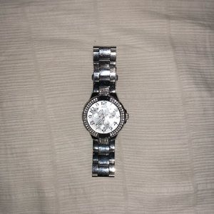 Woman’s guess watch